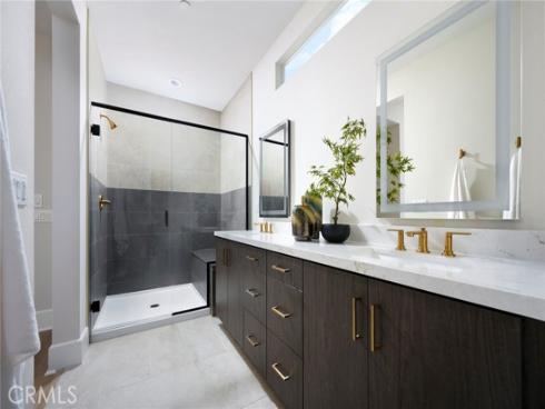 175 Moody , Irvine, CA