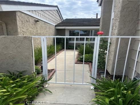 11 Beechwood , Irvine, CA