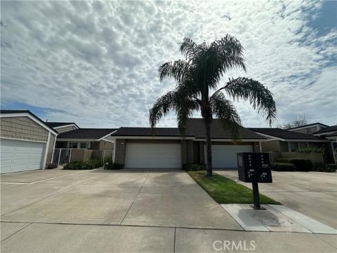 11 Beechwood , Irvine, CA