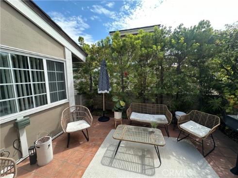 11 Beechwood , Irvine, CA