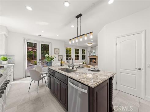 2 Conifer , Irvine, CA