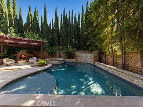 2 Conifer , Irvine, CA
