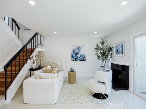 8 Fuchsia , Irvine, CA