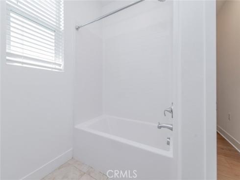 204 Yerba , Irvine, CA