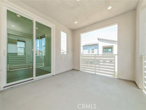 204 Yerba , Irvine, CA