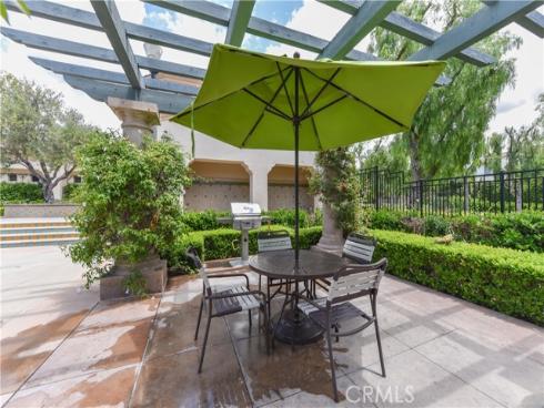 22 Maywood , Irvine, CA