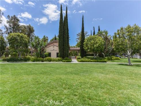 22 Maywood , Irvine, CA