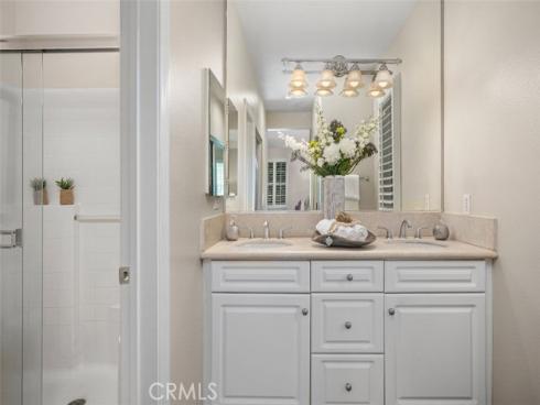 33 Flowerbud , Irvine, CA