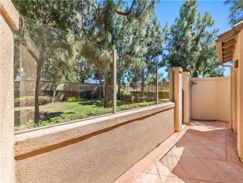 40 Trailing Vine , Irvine, CA