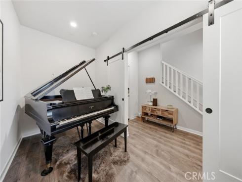 250 Cultivate , Irvine, CA