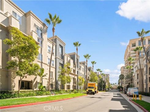 2322 Scholarship , Irvine, CA