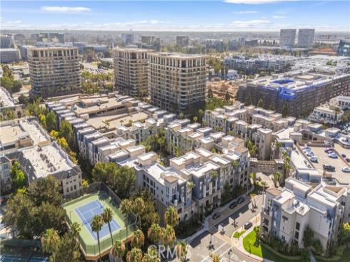 2322 Scholarship , Irvine, CA