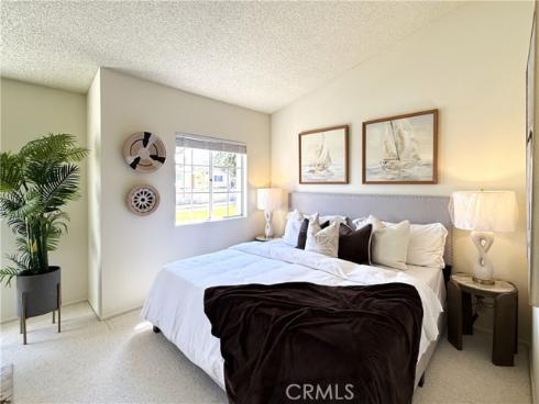 56 Christamon , Irvine, CA