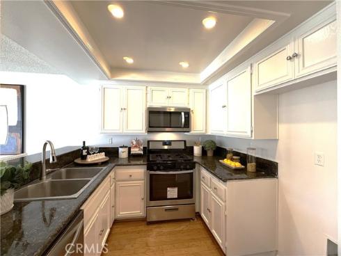 56 Christamon , Irvine, CA