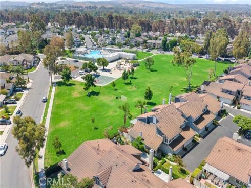 11 Halfmoon , Irvine, CA