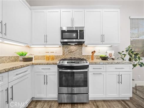 220 Follyhatch , Irvine, CA