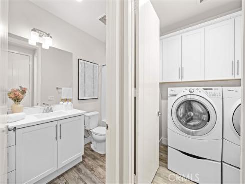 220 Follyhatch , Irvine, CA
