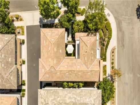 220 Follyhatch , Irvine, CA