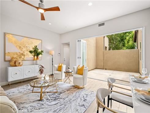 220 Follyhatch , Irvine, CA