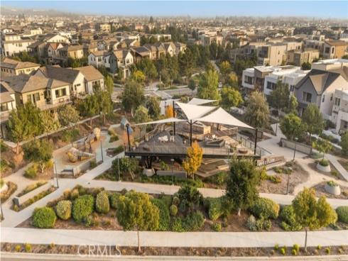 220 Follyhatch , Irvine, CA