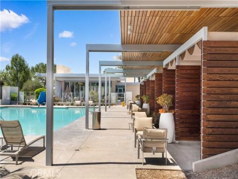 220 Follyhatch , Irvine, CA