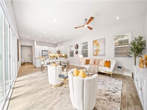 220 Follyhatch , Irvine, CA