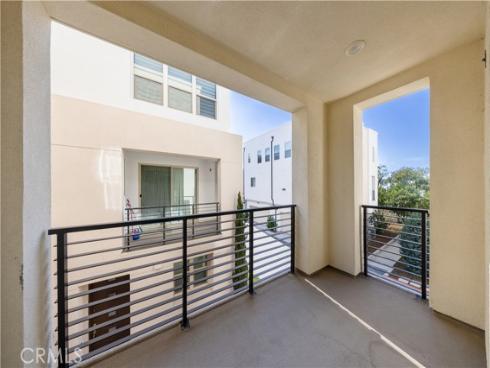 222  Harringay  , Irvine, CA