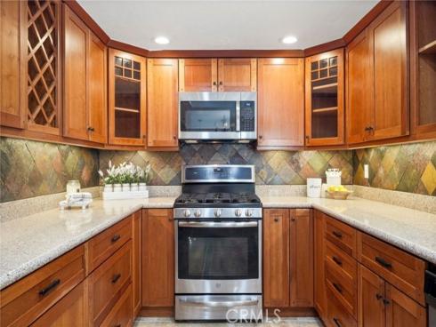 17  Deerwood  , Irvine, CA