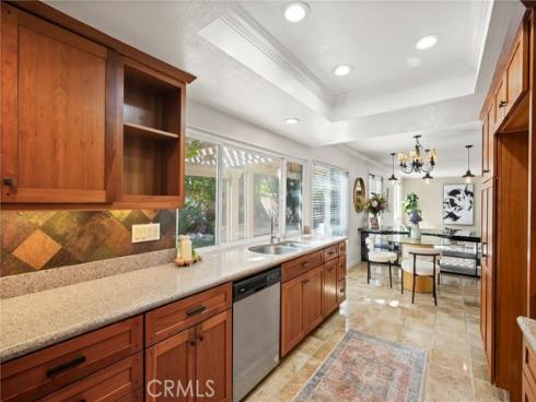 17  Deerwood  , Irvine, CA