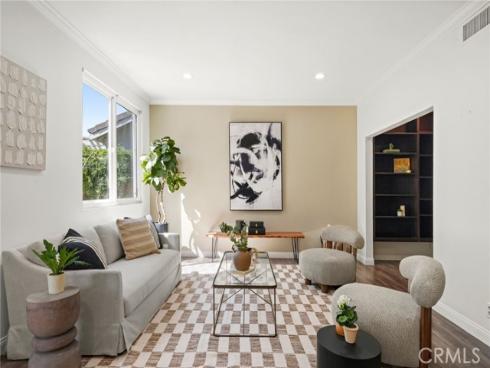 17  Deerwood  , Irvine, CA