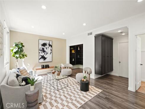 17  Deerwood  , Irvine, CA