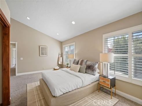 17  Deerwood  , Irvine, CA