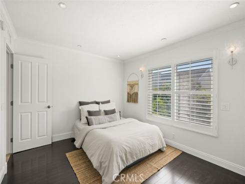 17  Deerwood  , Irvine, CA
