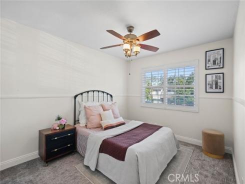 17  Deerwood  , Irvine, CA