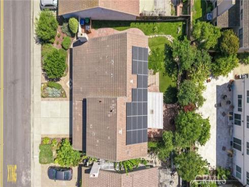 17  Deerwood  , Irvine, CA