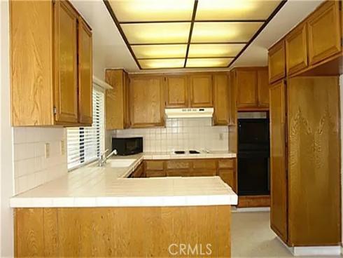 15  Mecklenberg  , Irvine, CA