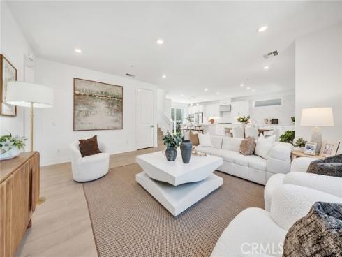 174 Sash , Irvine, CA