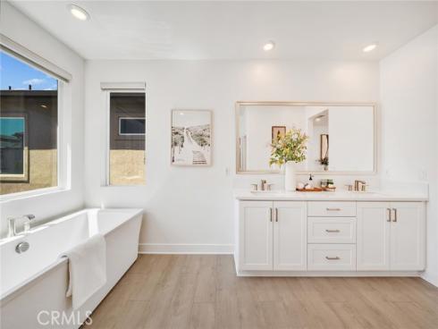 174 Sash , Irvine, CA