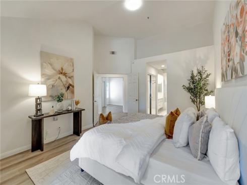 34 Magellan Aisle , Irvine, CA