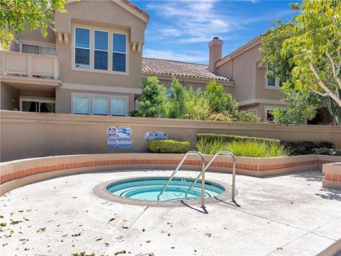 34  Magellan Aisle  , Irvine, CA