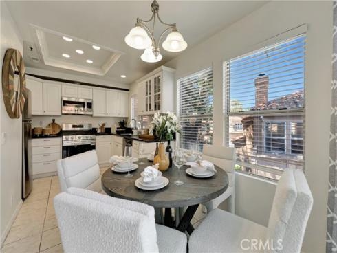 34 Magellan Aisle , Irvine, CA