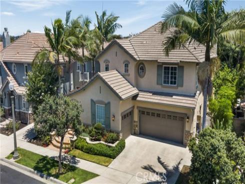 9 Modesto , Irvine, CA
