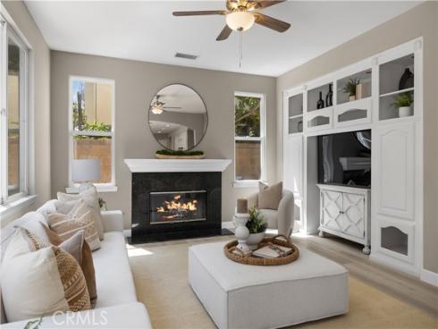 9 Modesto , Irvine, CA