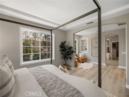 9 Modesto , Irvine, CA