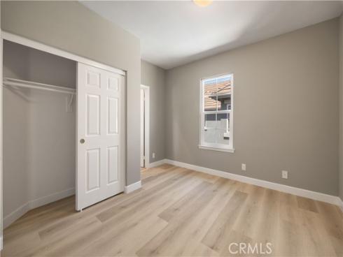 9 Modesto , Irvine, CA