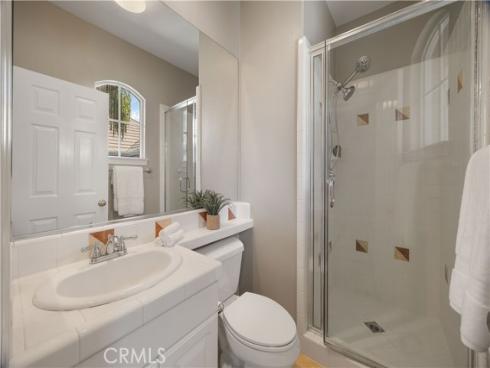 9 Modesto , Irvine, CA