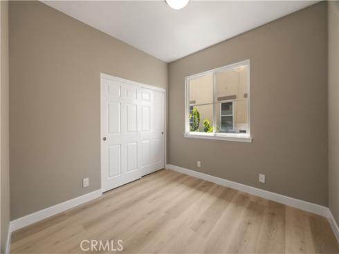 9 Modesto , Irvine, CA