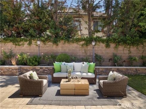 9 Modesto , Irvine, CA