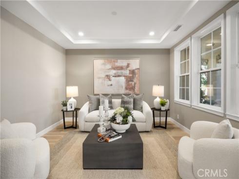 9 Modesto , Irvine, CA