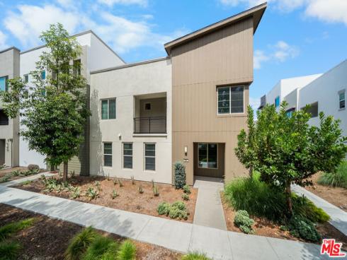 162  Novel  , Irvine, CA